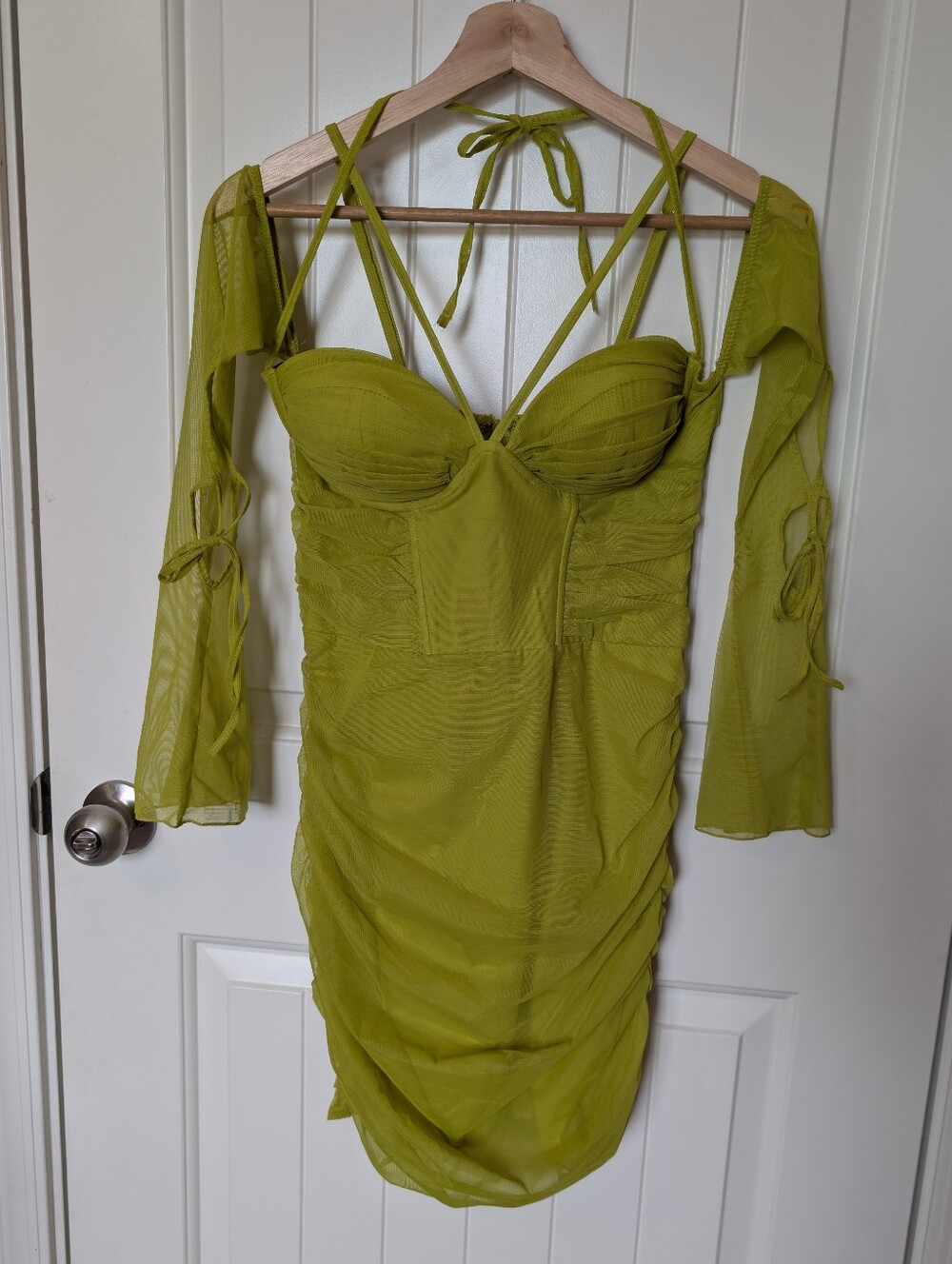 NWT Oh Polly Emmalee Off The Shoulder Mini Dress W6 Neon Green